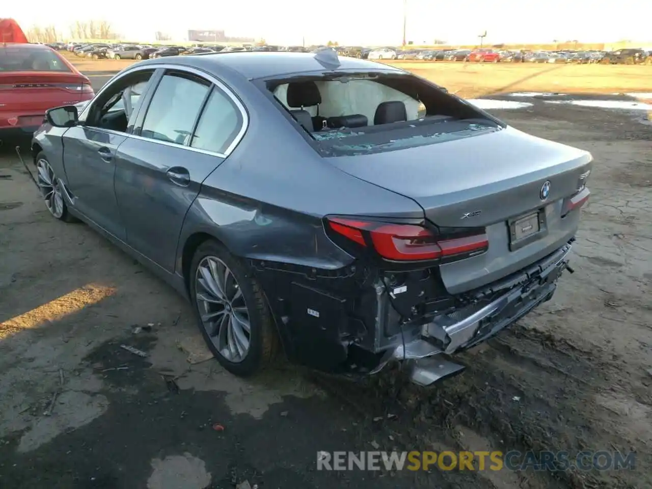 3 Photograph of a damaged car WBA13BJ02MWX16100 BMW 5 SERIES 2021