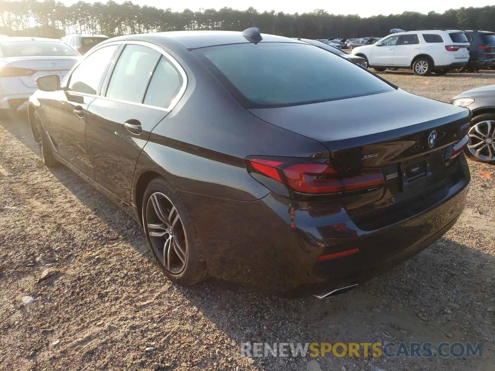 3 Photograph of a damaged car WBA13BJ02MWX27372 BMW 5 SERIES 2021