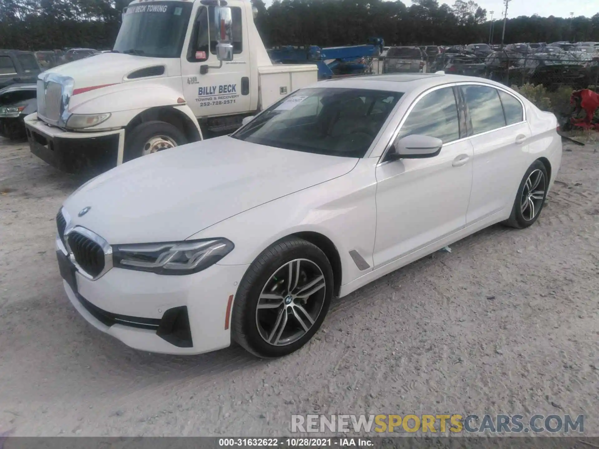 2 Photograph of a damaged car WBA13BJ03MCE99516 BMW 5 SERIES 2021