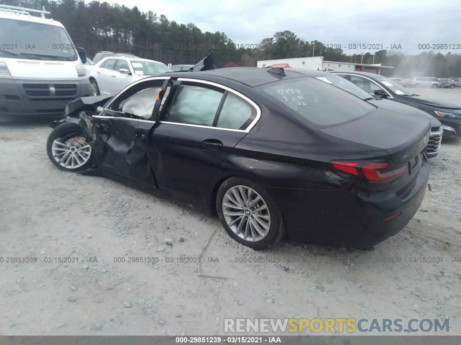 3 Photograph of a damaged car WBA13BJ03MCF90754 BMW 5 SERIES 2021