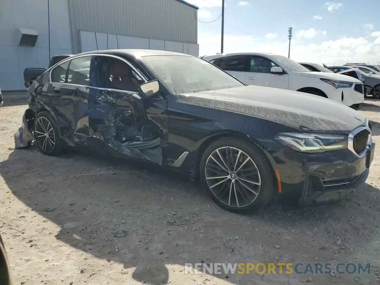4 Photograph of a damaged car WBA13BJ03MWX05414 BMW 5 SERIES 2021