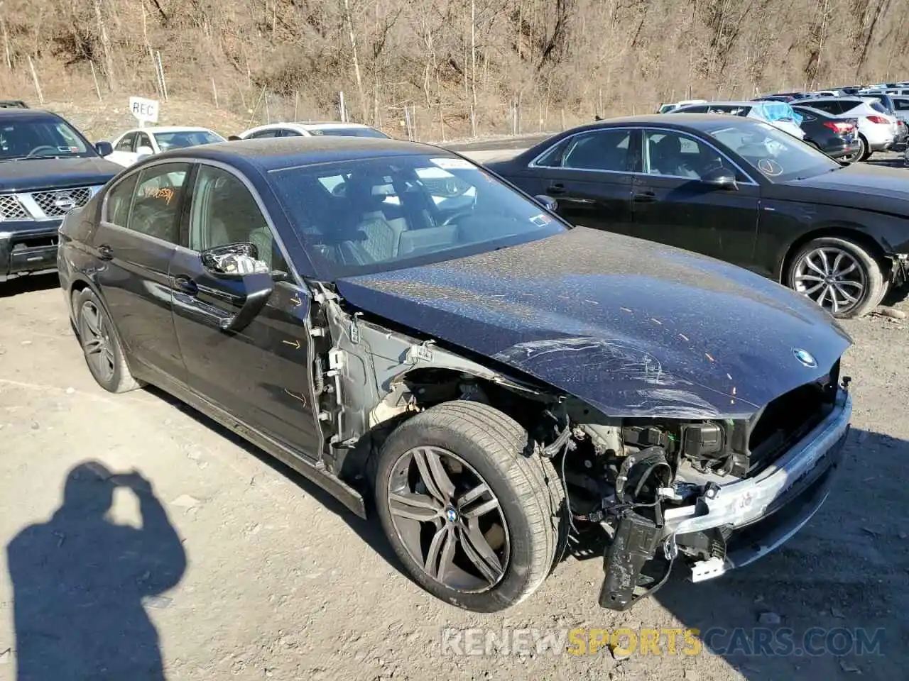 4 Photograph of a damaged car WBA13BJ04MWW91622 BMW 5 SERIES 2021