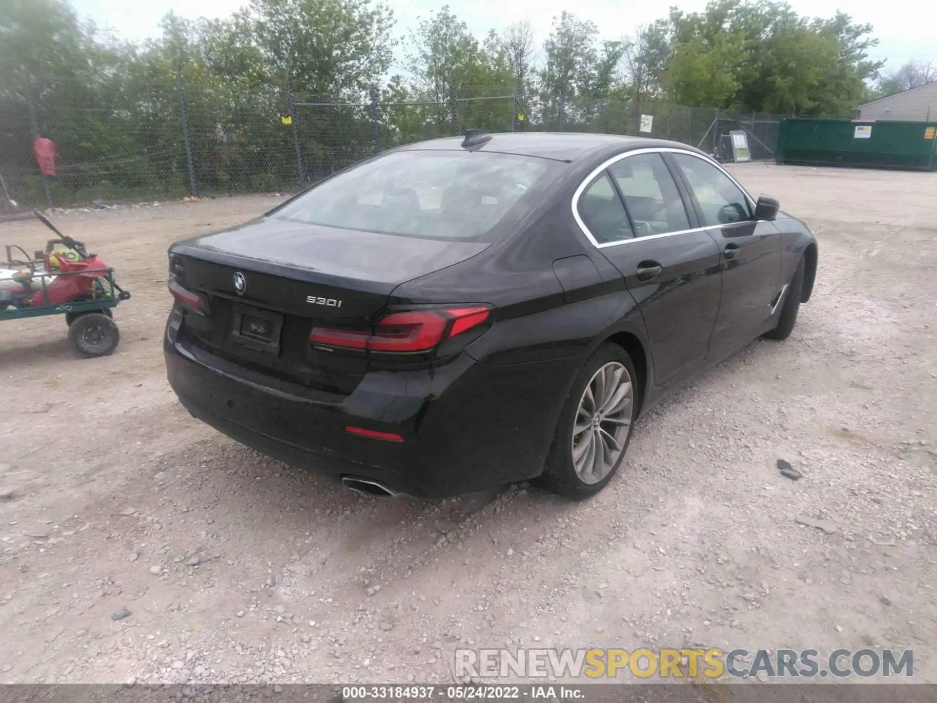 4 Photograph of a damaged car WBA13BJ05MCF35982 BMW 5 SERIES 2021