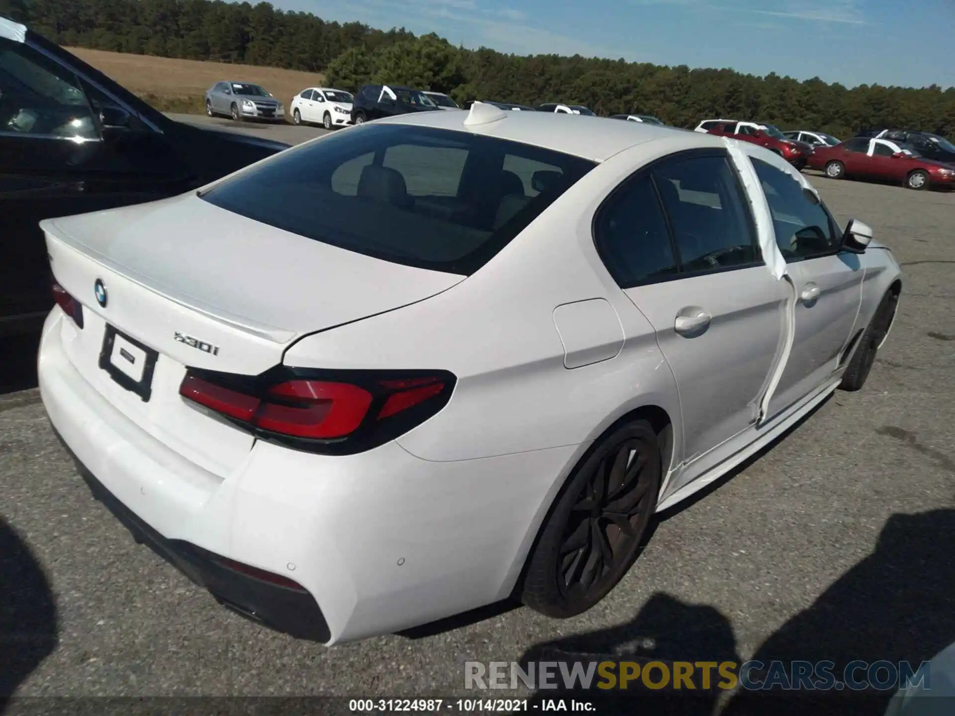 4 Photograph of a damaged car WBA13BJ05MCF97382 BMW 5 SERIES 2021