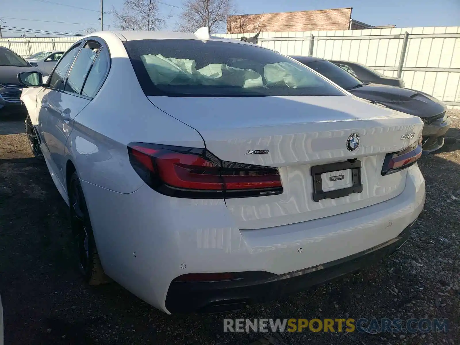 3 Photograph of a damaged car WBA13BJ05MWX01106 BMW 5 SERIES 2021