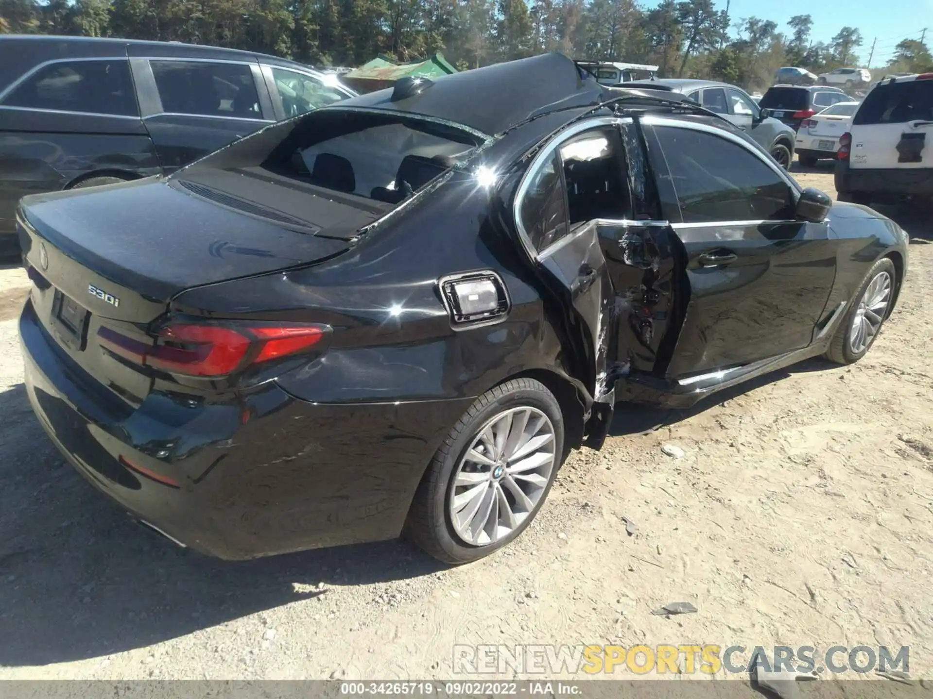 4 Photograph of a damaged car WBA13BJ05MWX17872 BMW 5 SERIES 2021