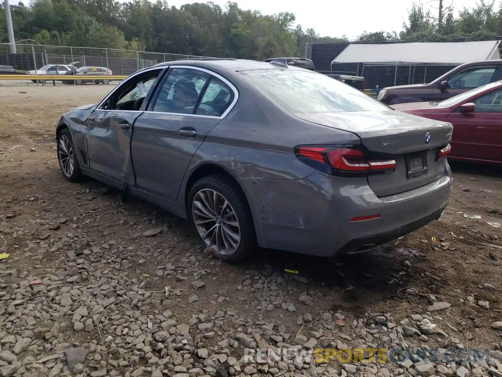 3 Photograph of a damaged car WBA13BJ06MCF04269 BMW 5 SERIES 2021