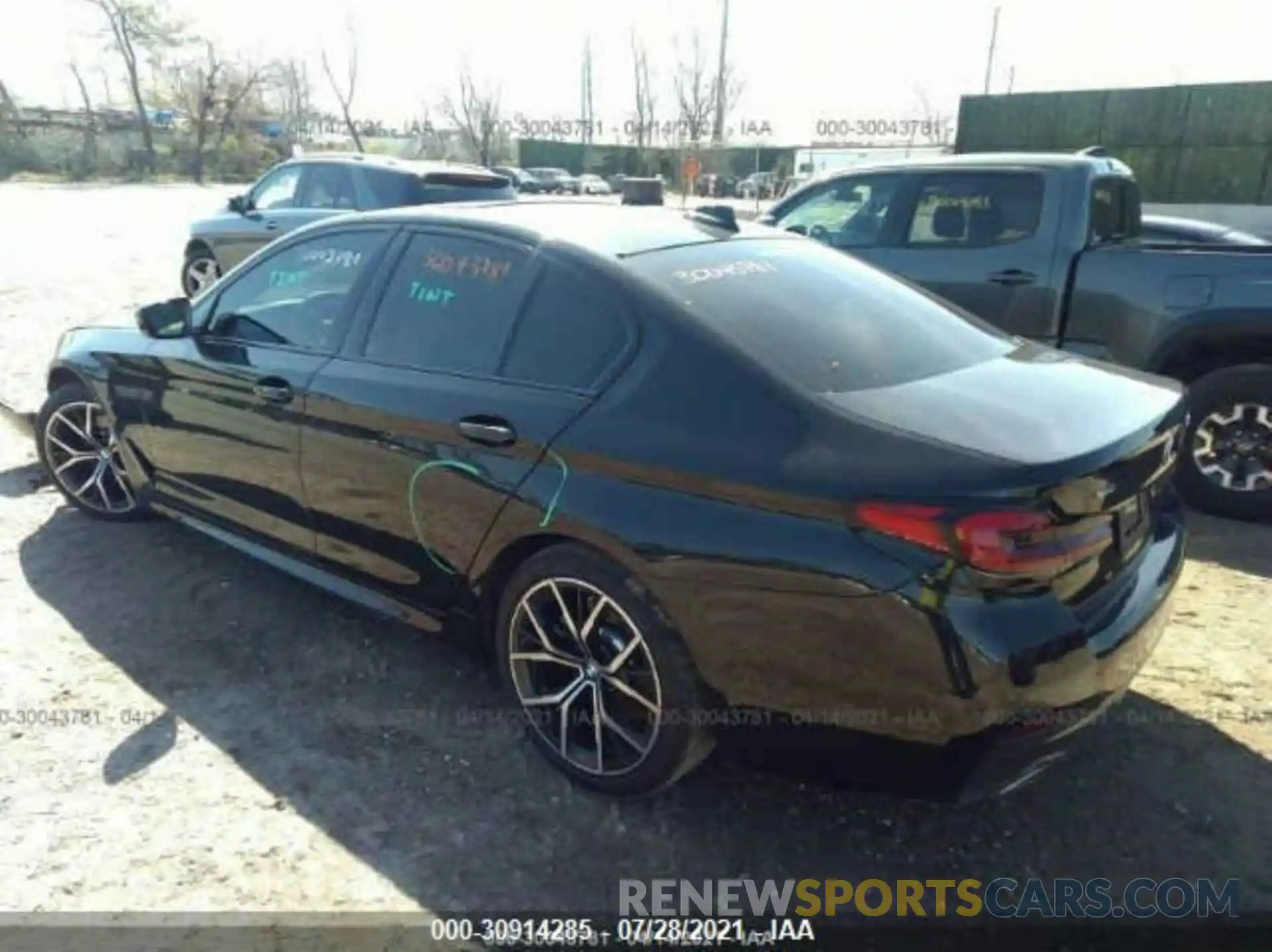 3 Photograph of a damaged car WBA13BJ06MWW98829 BMW 5 SERIES 2021