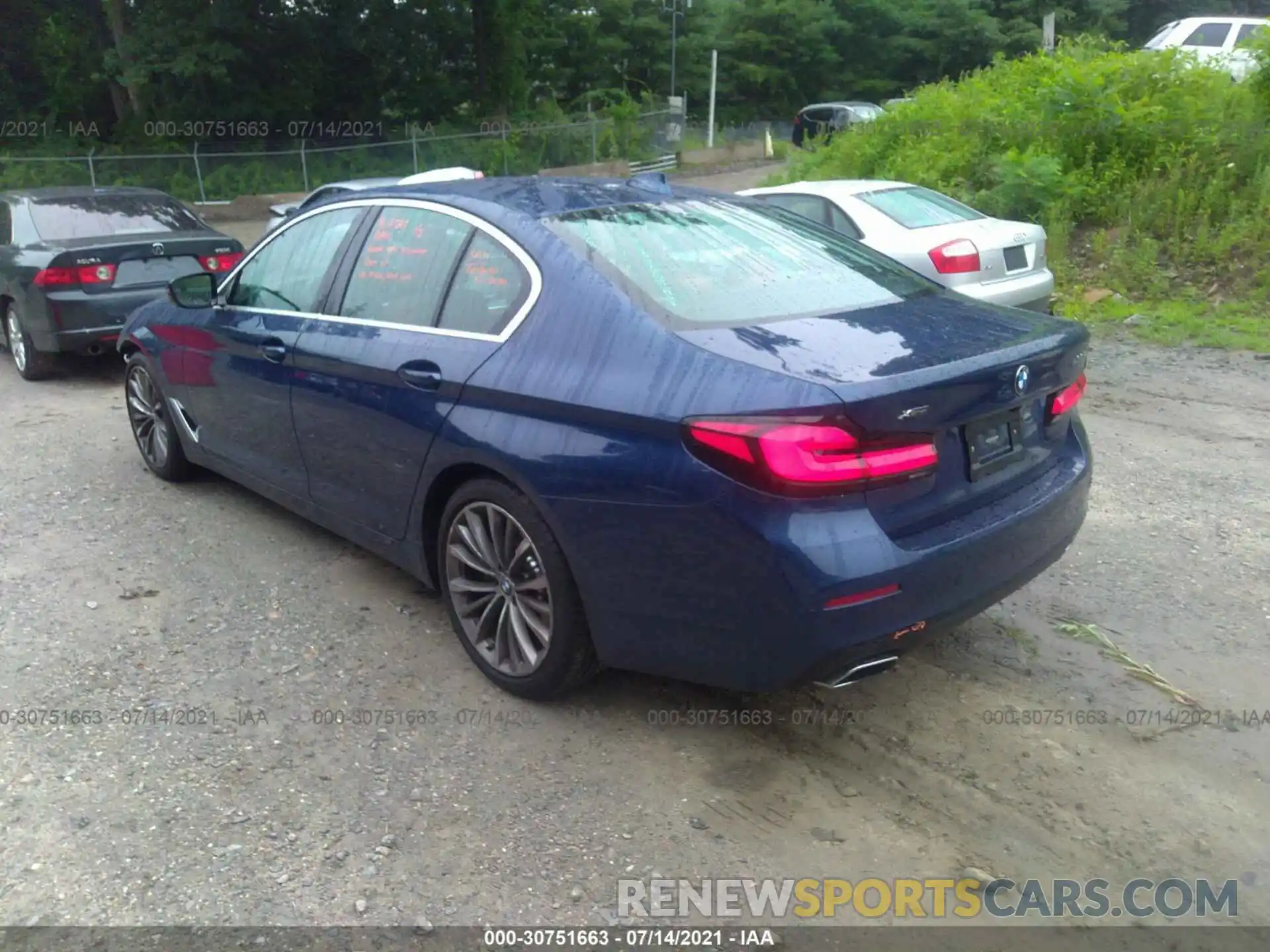 3 Photograph of a damaged car WBA13BJ06MWW99883 BMW 5 SERIES 2021