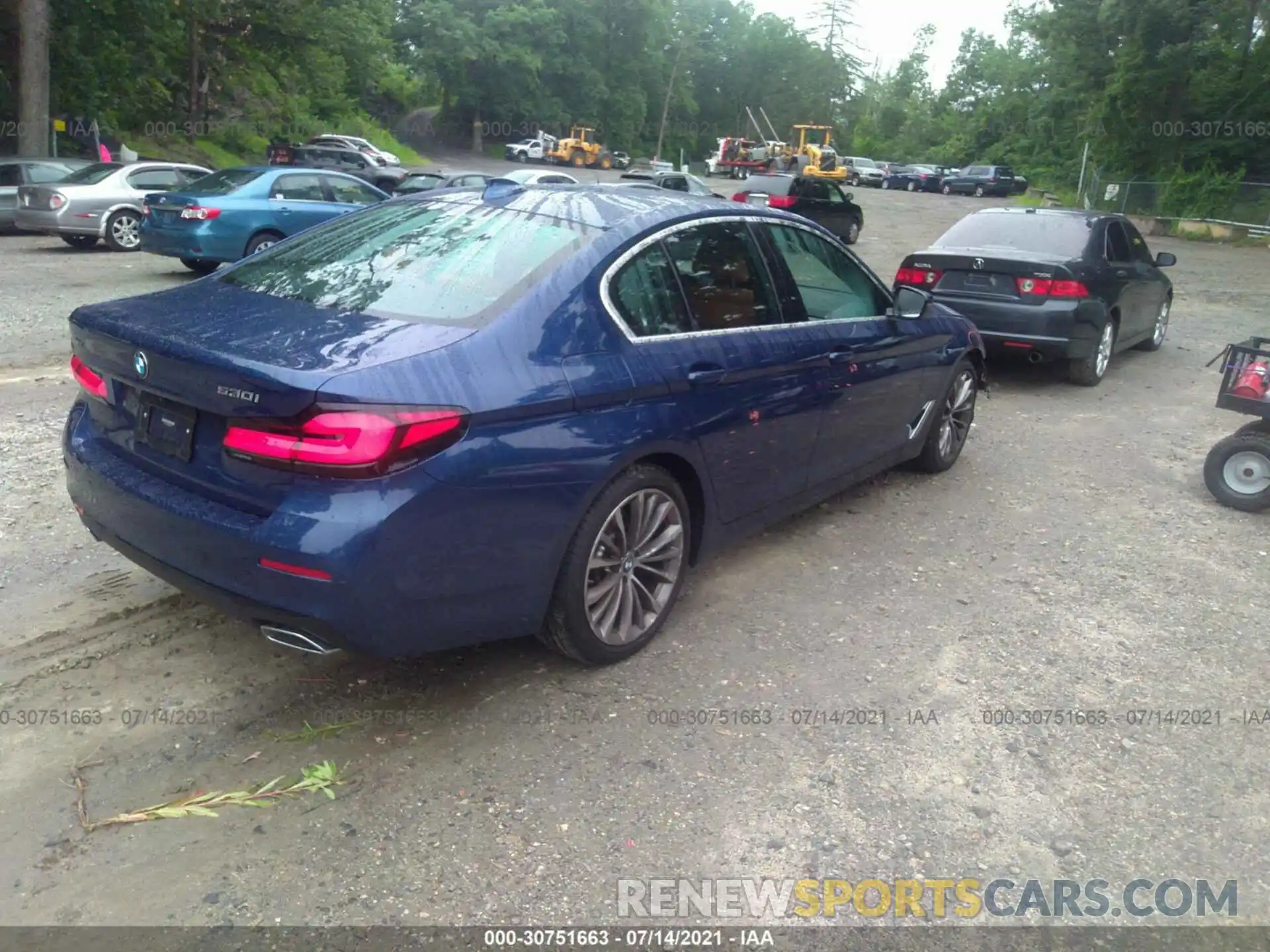 4 Фотография поврежденного автомобиля WBA13BJ06MWW99883 BMW 5 SERIES 2021