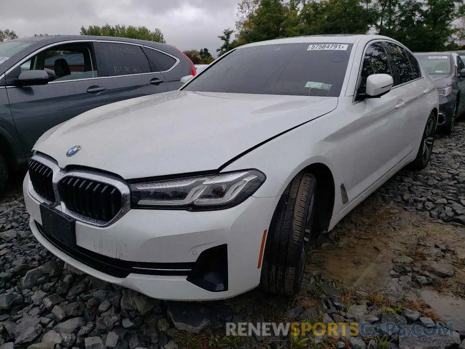 2 Photograph of a damaged car WBA13BJ07MCF15815 BMW 5 SERIES 2021