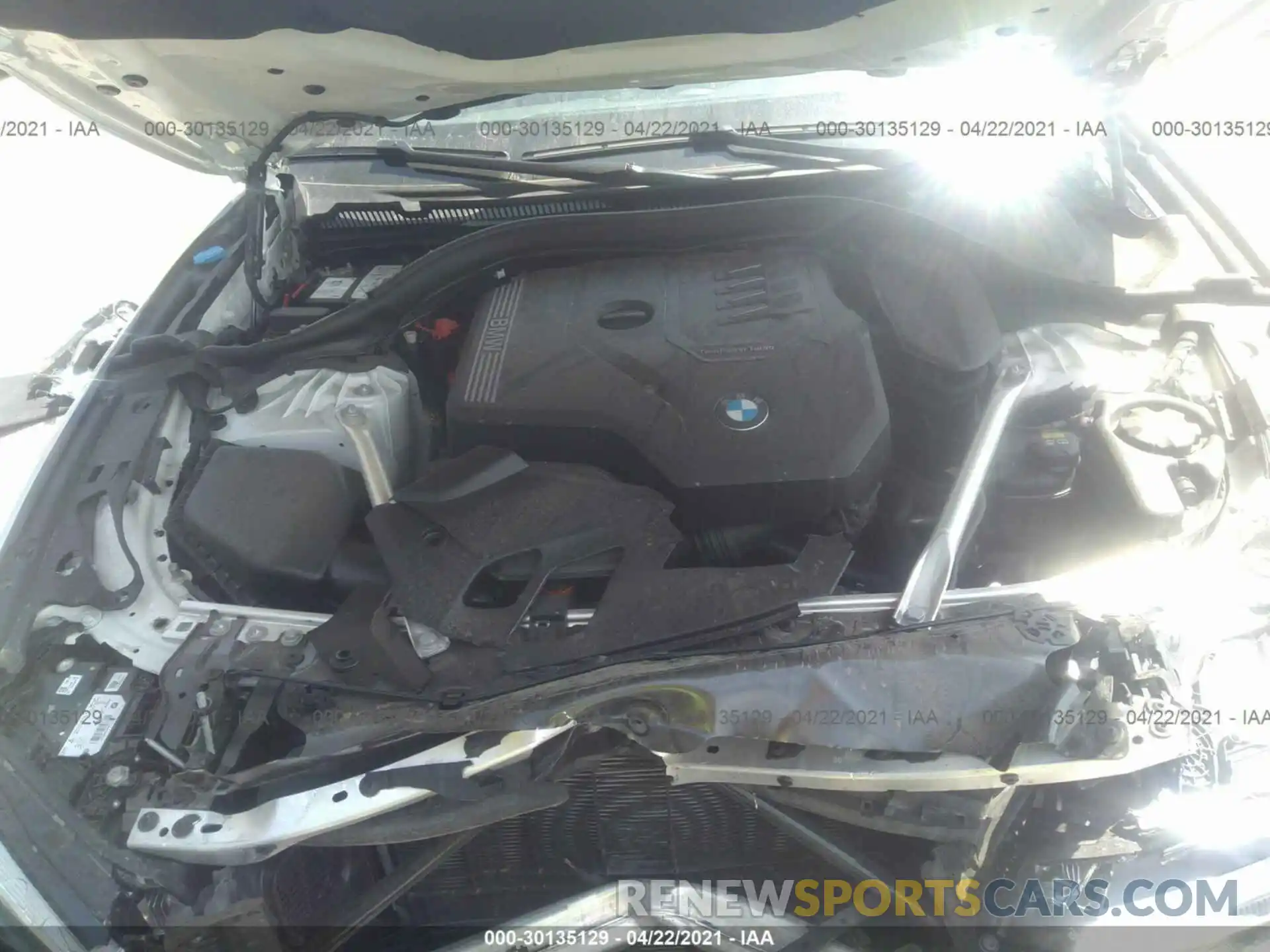 10 Фотография поврежденного автомобиля WBA13BJ07MCF62150 BMW 5 SERIES 2021