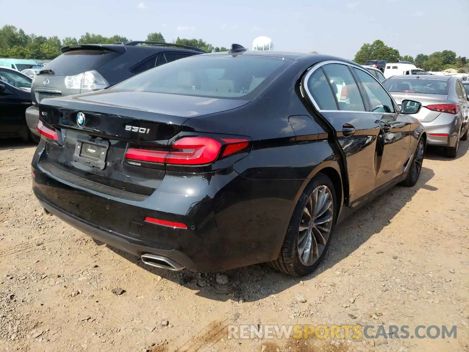 4 Photograph of a damaged car WBA13BJ08MWX17574 BMW 5 SERIES 2021