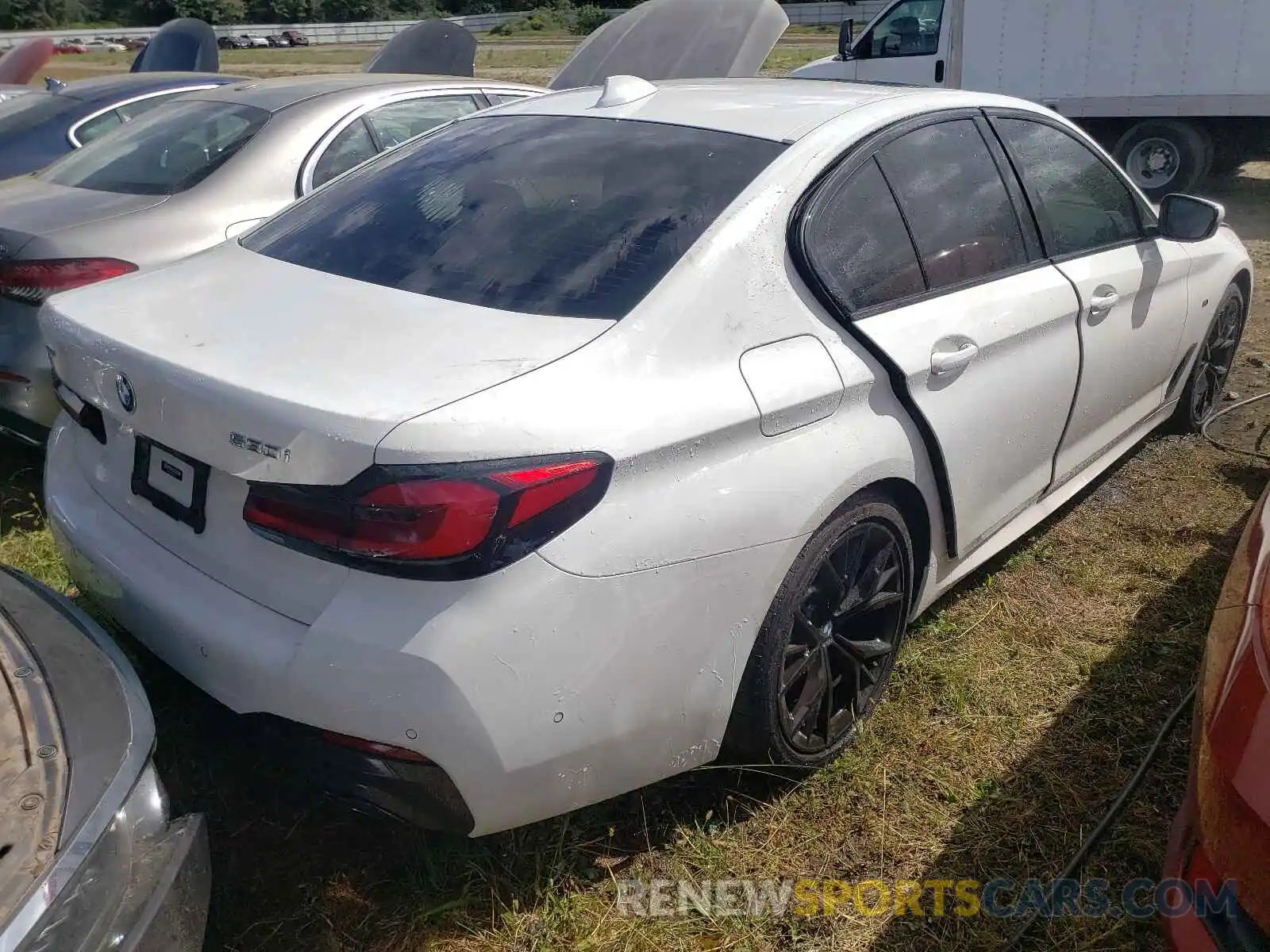 4 Photograph of a damaged car WBA13BJ09MWX09077 BMW 5 SERIES 2021