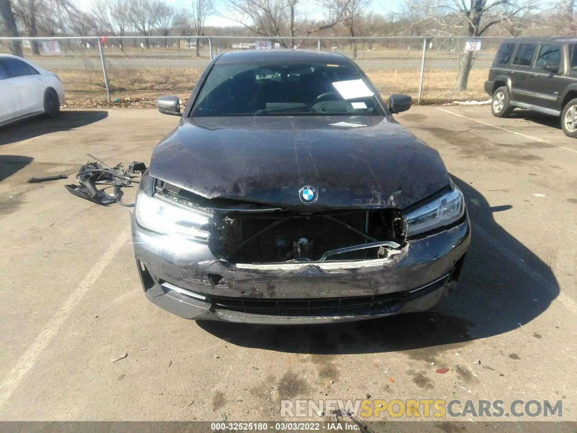 6 Photograph of a damaged car WBA13BJ09MWX27675 BMW 5 SERIES 2021