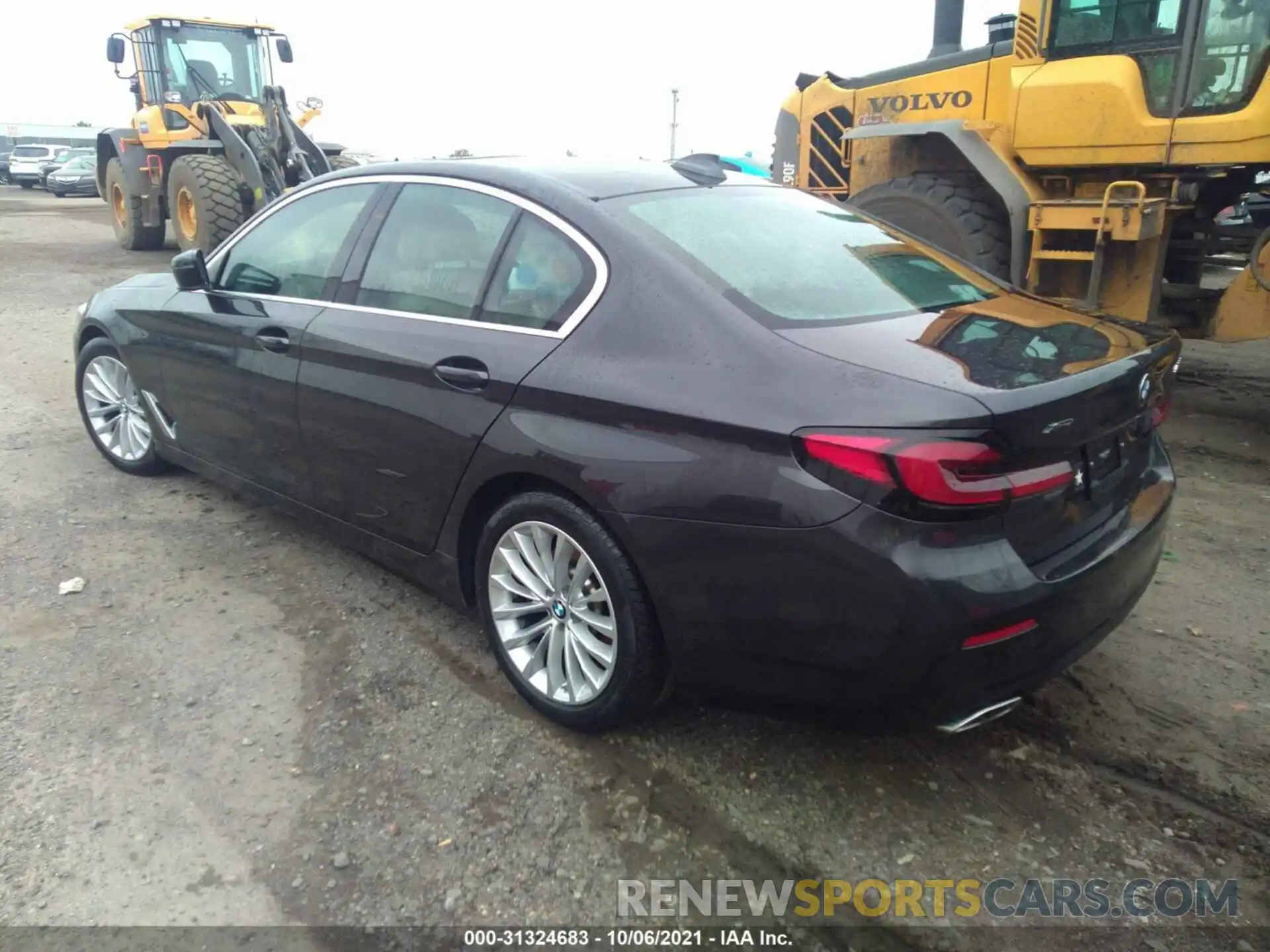 3 Photograph of a damaged car WBA13BJ0XMWW97389 BMW 5 SERIES 2021