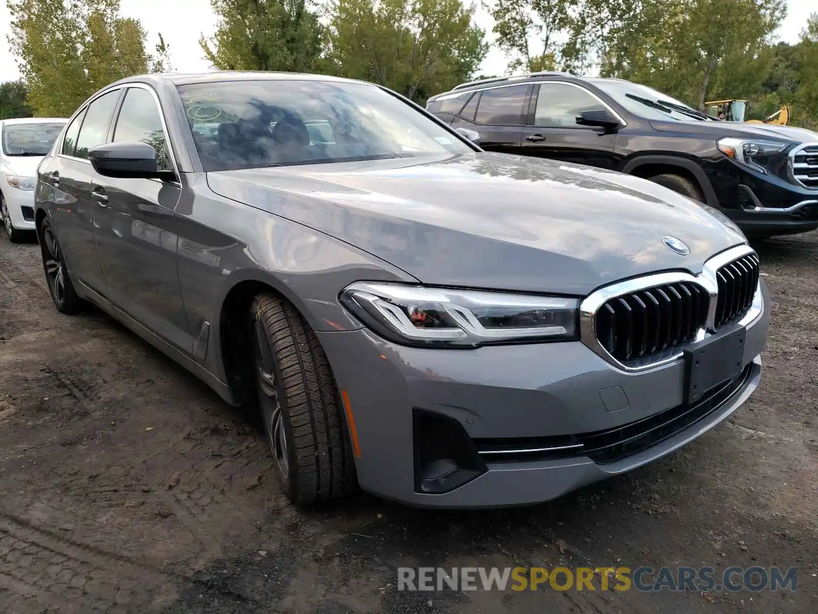 1 Photograph of a damaged car WBA13BJ0XMWX10013 BMW 5 SERIES 2021