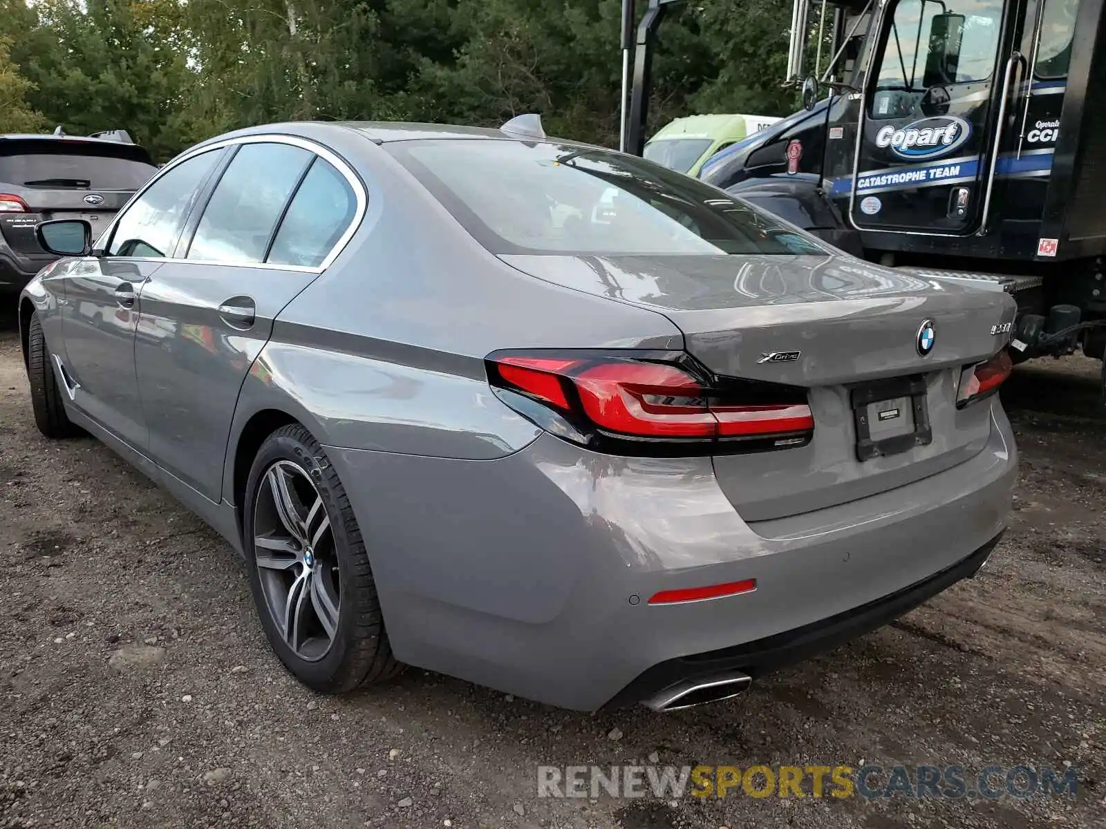 3 Photograph of a damaged car WBA13BJ0XMWX10013 BMW 5 SERIES 2021