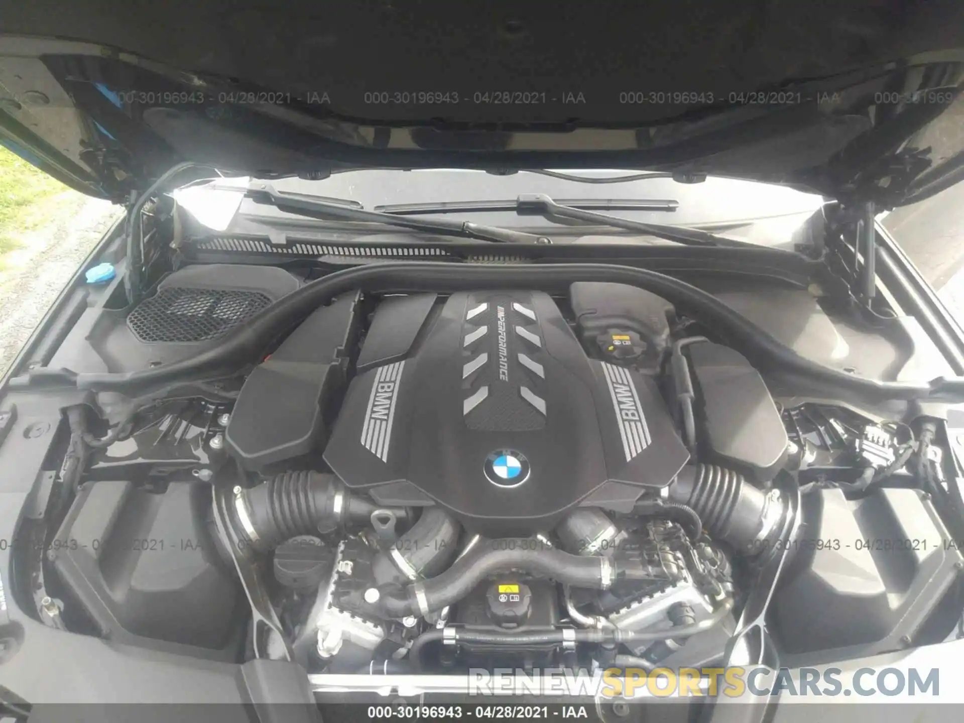 10 Photograph of a damaged car WBA13BK01MCF94977 BMW 5 SERIES 2021