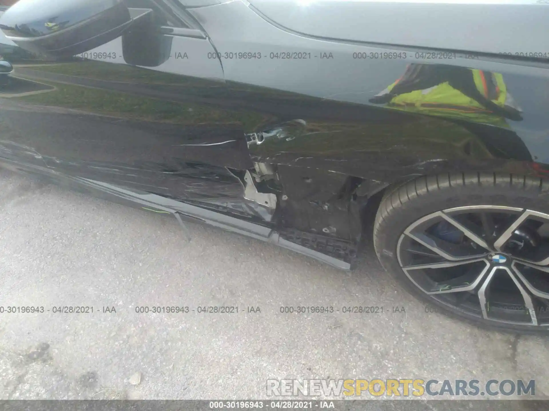 6 Photograph of a damaged car WBA13BK01MCF94977 BMW 5 SERIES 2021