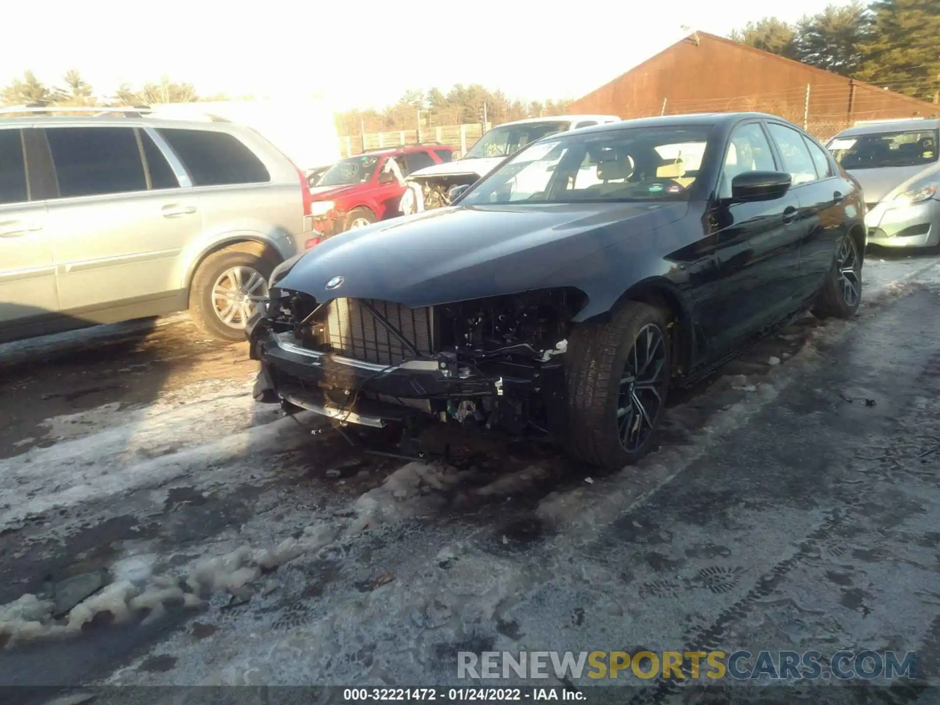 2 Фотография поврежденного автомобиля WBA33AG08MCH18917 BMW 5 SERIES 2021