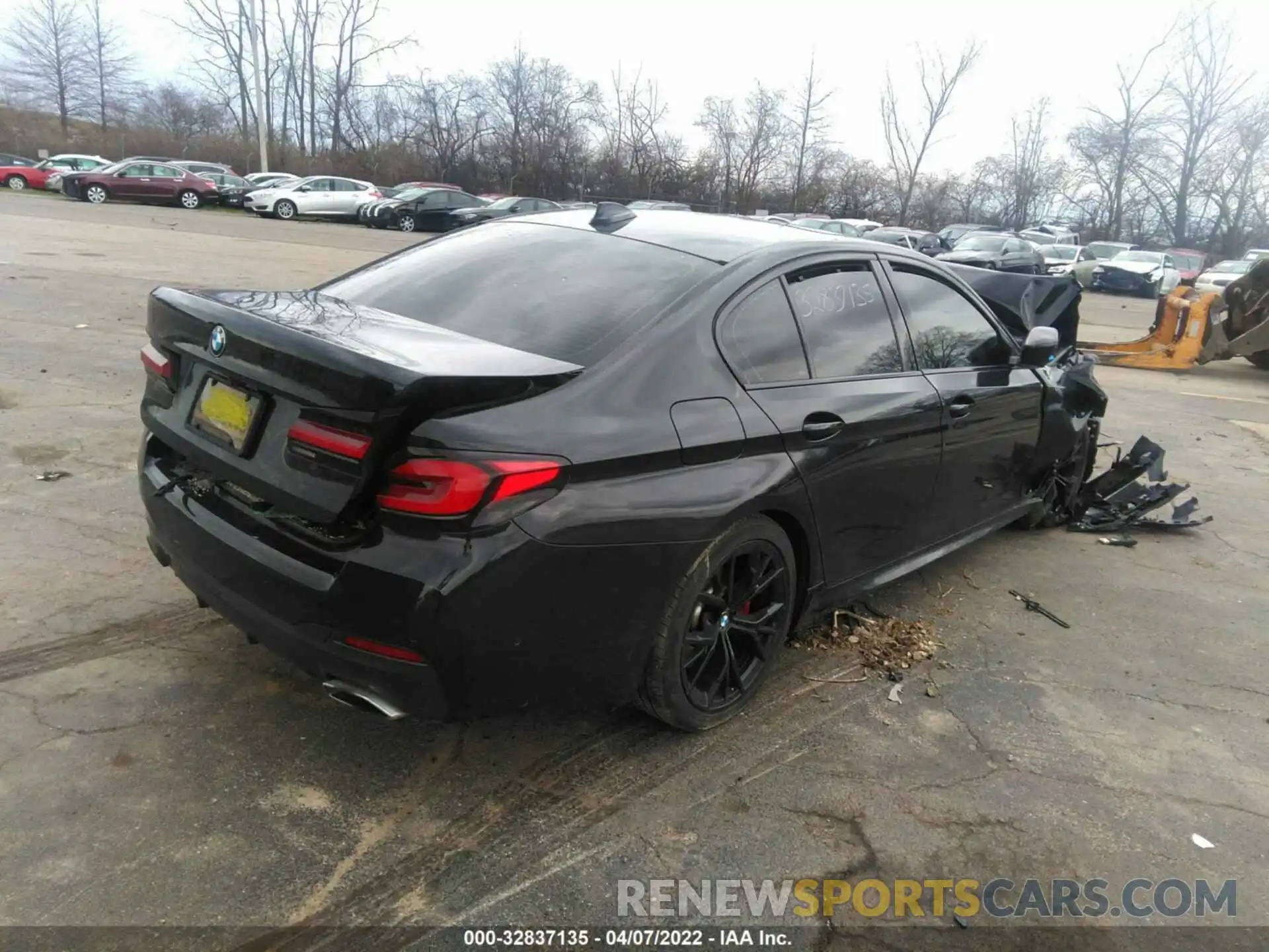 4 Photograph of a damaged car WBA33AG09MCF36160 BMW 5 SERIES 2021