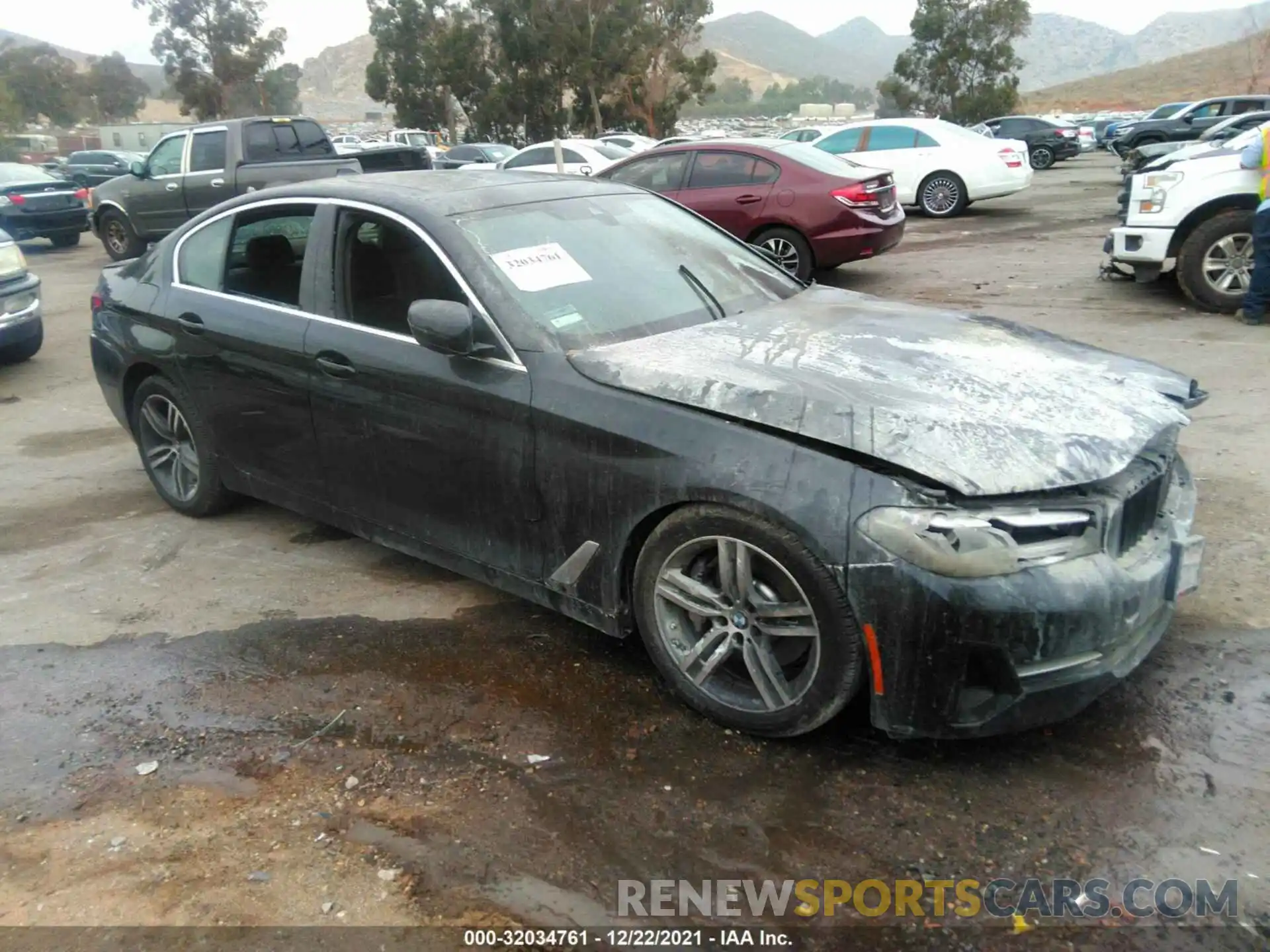 1 Photograph of a damaged car WBA53BH00MWW96551 BMW 5 SERIES 2021