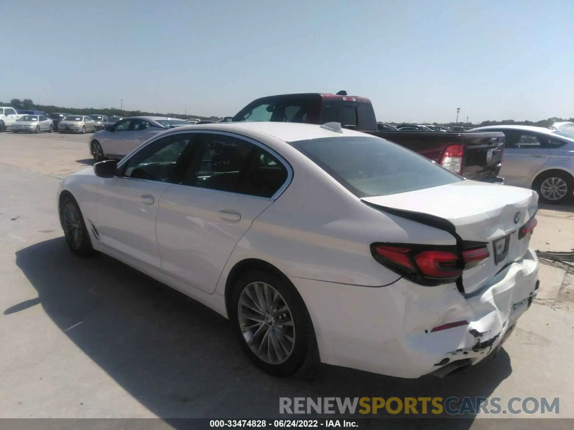 3 Photograph of a damaged car WBA53BH01MCF84653 BMW 5 SERIES 2021