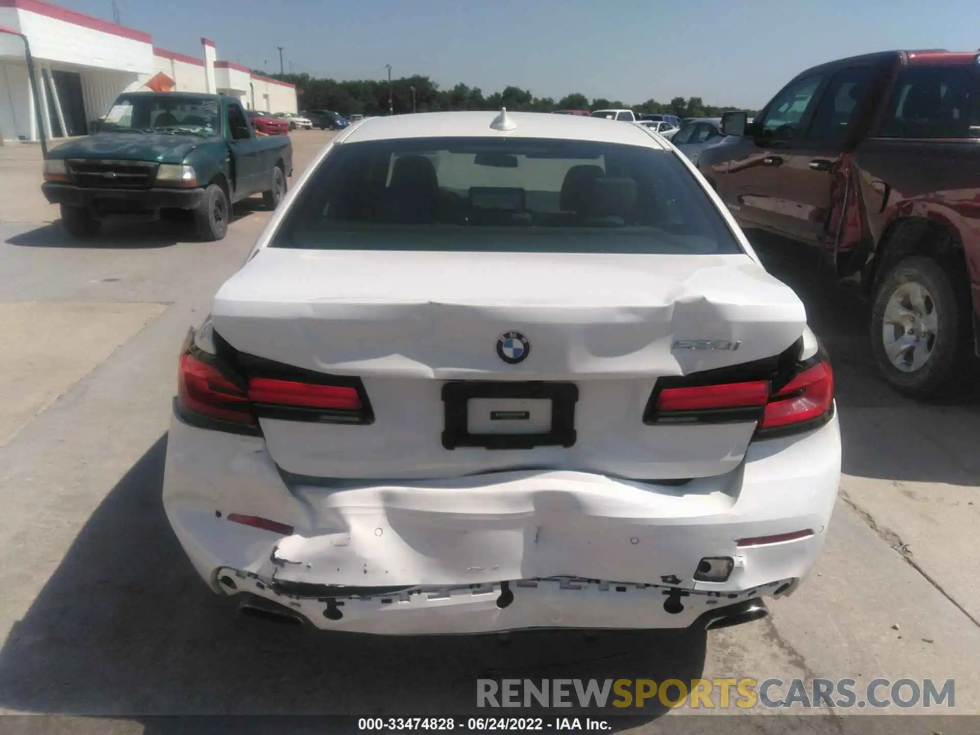 6 Photograph of a damaged car WBA53BH01MCF84653 BMW 5 SERIES 2021