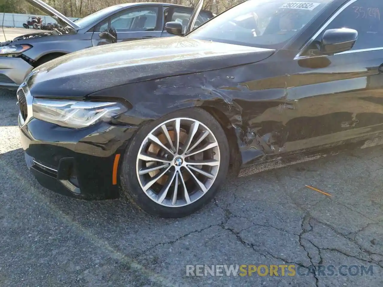 9 Photograph of a damaged car WBA53BH01MWX04852 BMW 5 SERIES 2021