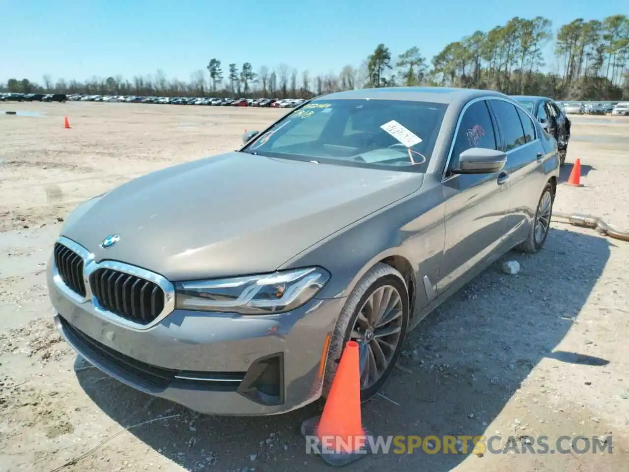 2 Photograph of a damaged car WBA53BH02MCG45282 BMW 5 SERIES 2021