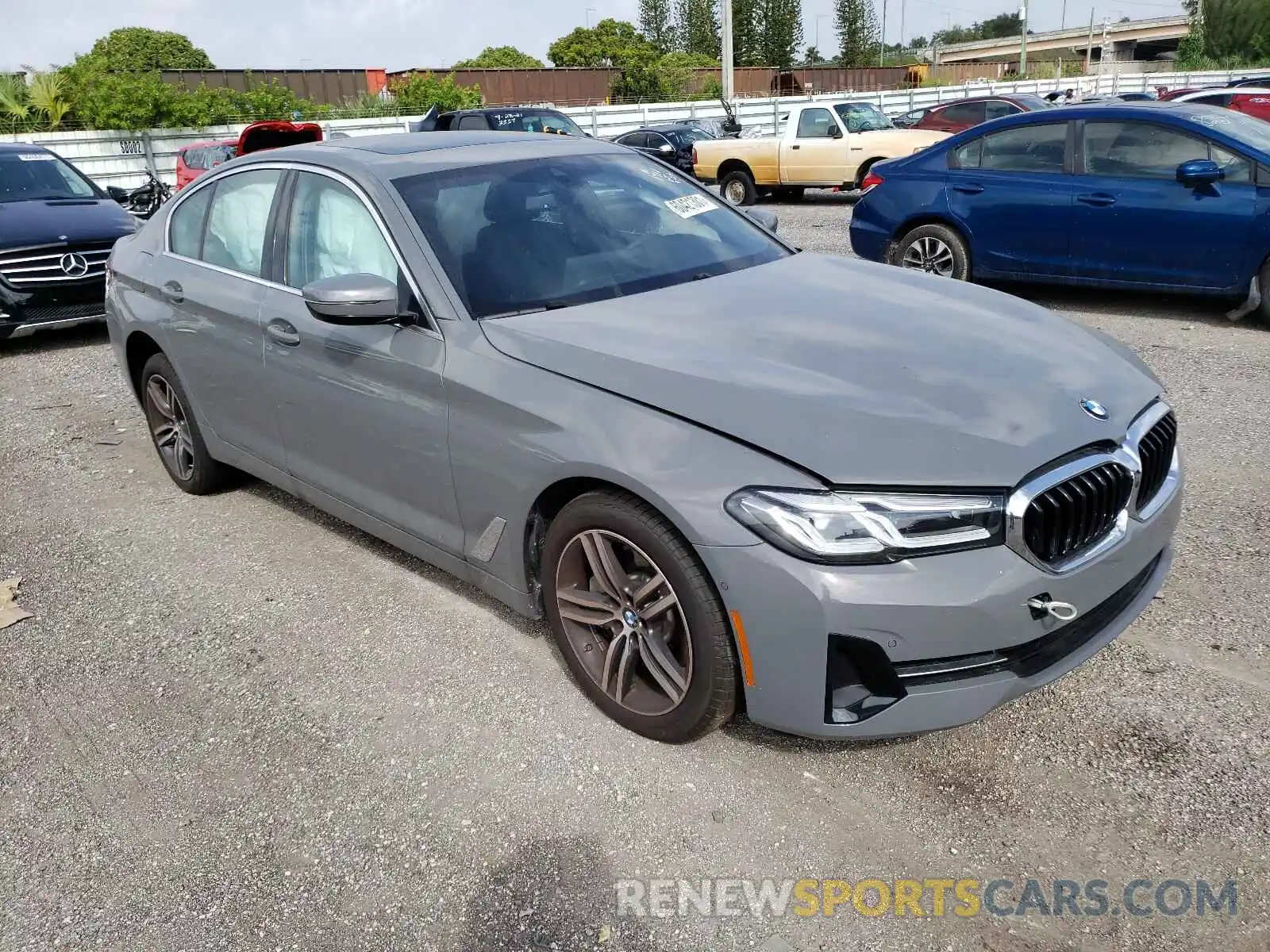 1 Photograph of a damaged car WBA53BH02MWX21711 BMW 5 SERIES 2021