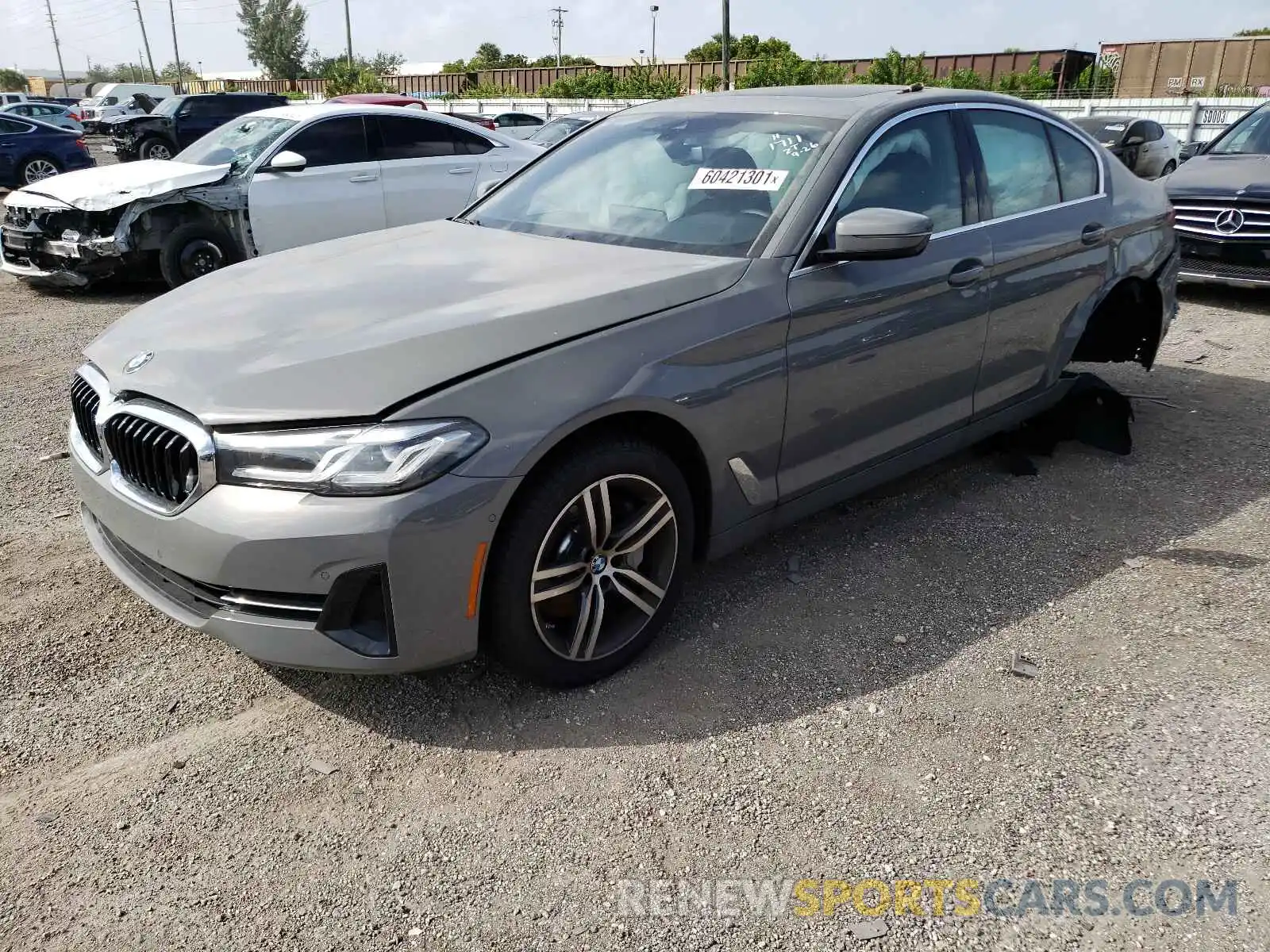 2 Photograph of a damaged car WBA53BH02MWX21711 BMW 5 SERIES 2021