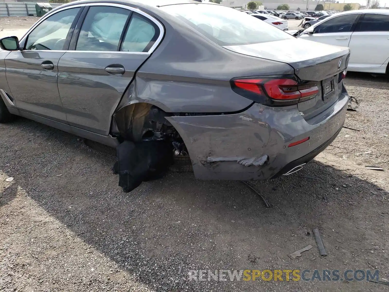 9 Photograph of a damaged car WBA53BH02MWX21711 BMW 5 SERIES 2021