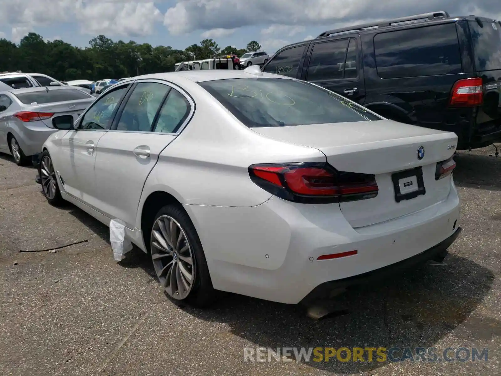 3 Photograph of a damaged car WBA53BH04MWX01850 BMW 5 SERIES 2021