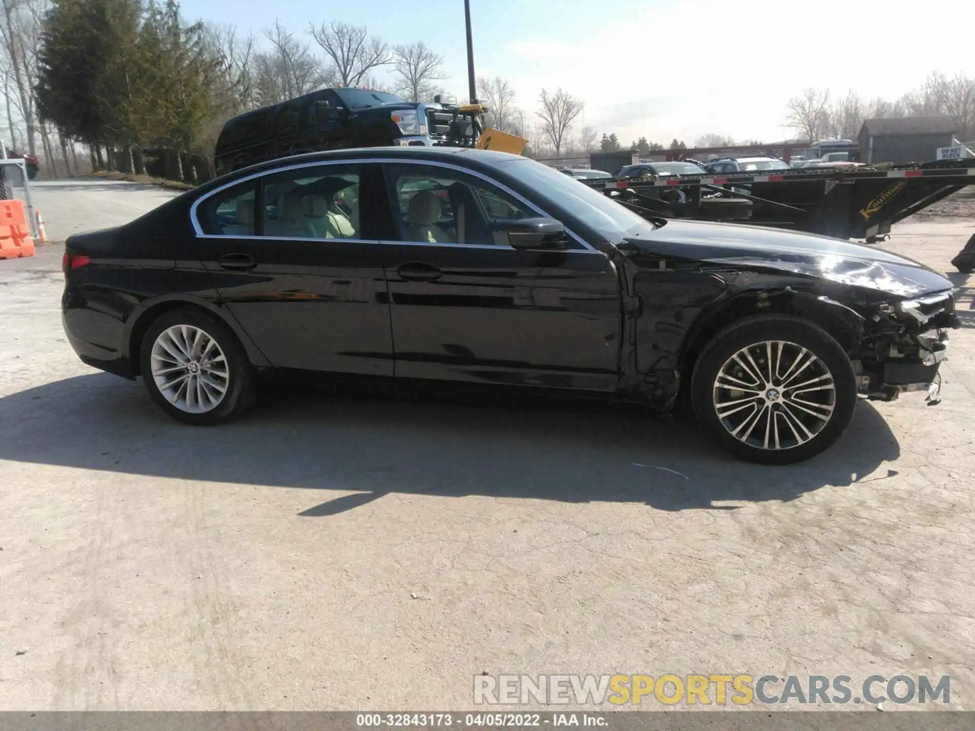 6 Photograph of a damaged car WBA53BH05MCF62963 BMW 5 SERIES 2021