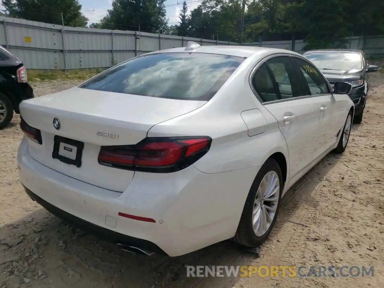 4 Photograph of a damaged car WBA53BH05MWX25624 BMW 5 SERIES 2021