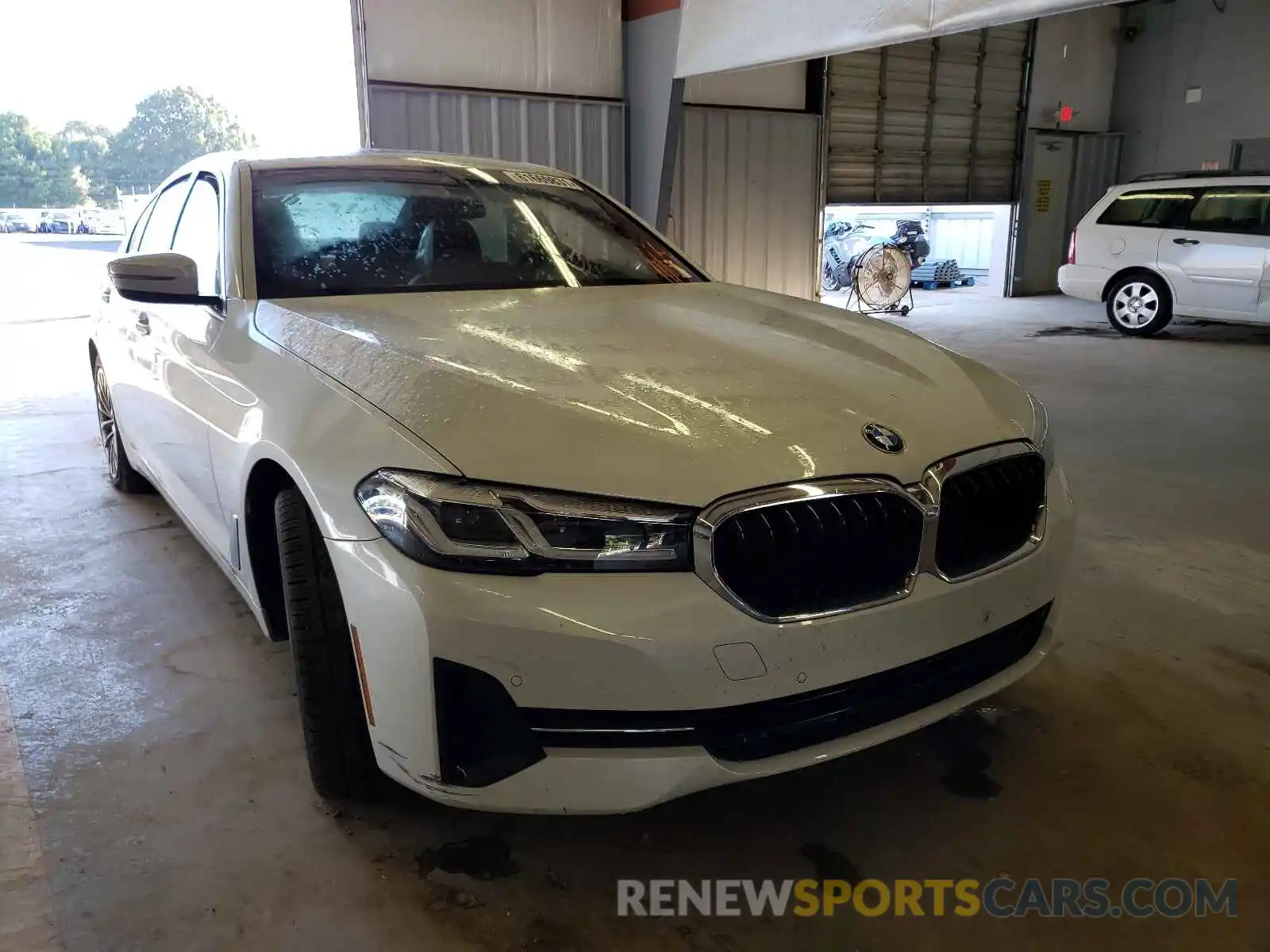 1 Photograph of a damaged car WBA53BH08MCF83516 BMW 5 SERIES 2021