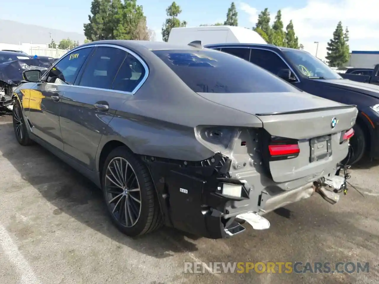 3 Photograph of a damaged car WBA53BH09MCF33630 BMW 5 SERIES 2021