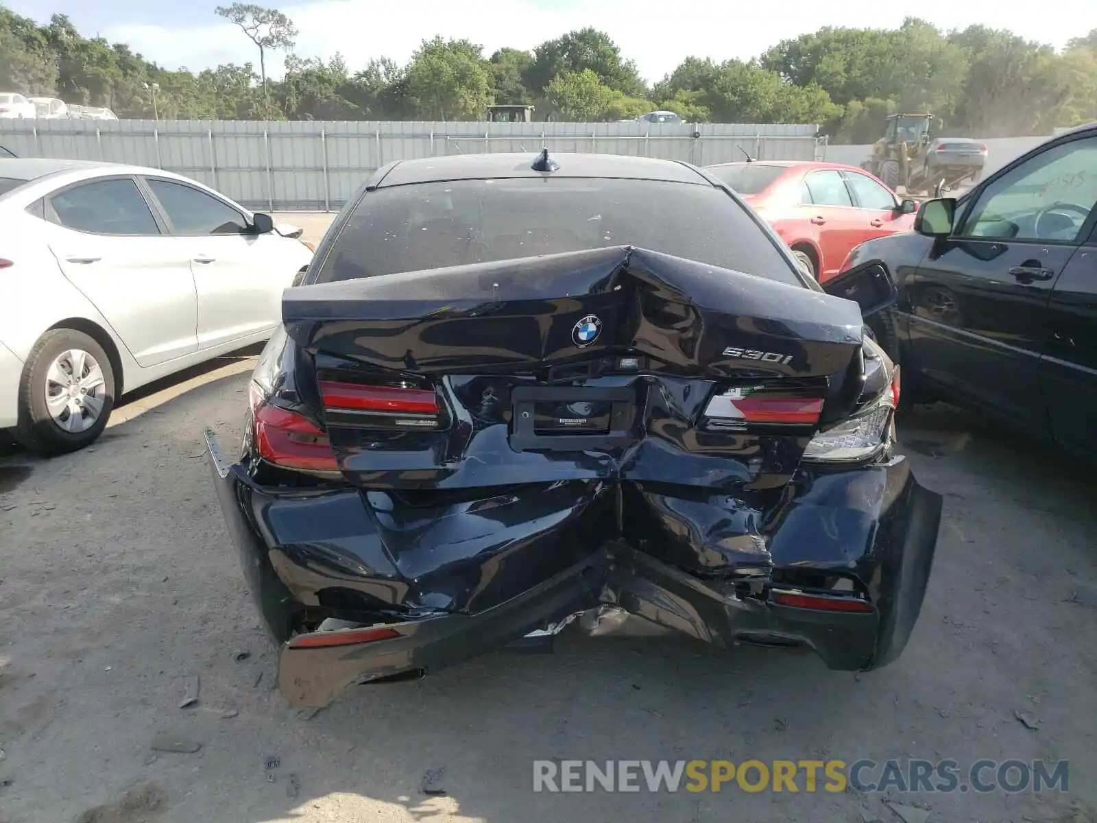 9 Photograph of a damaged car WBA53BH09MCF71424 BMW 5 SERIES 2021