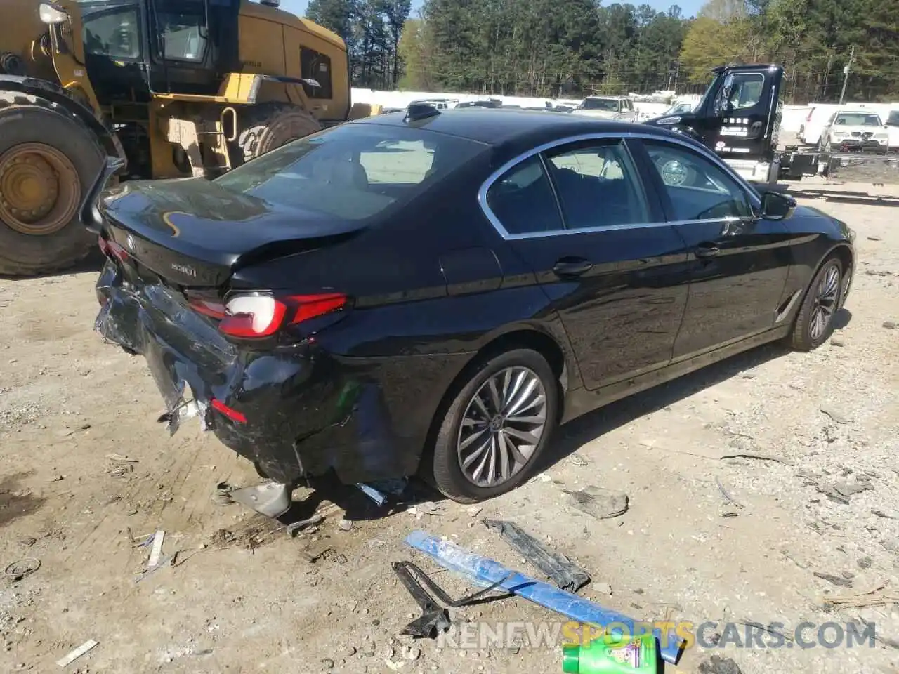 4 Photograph of a damaged car WBA53BH09MWX36464 BMW 5 SERIES 2021