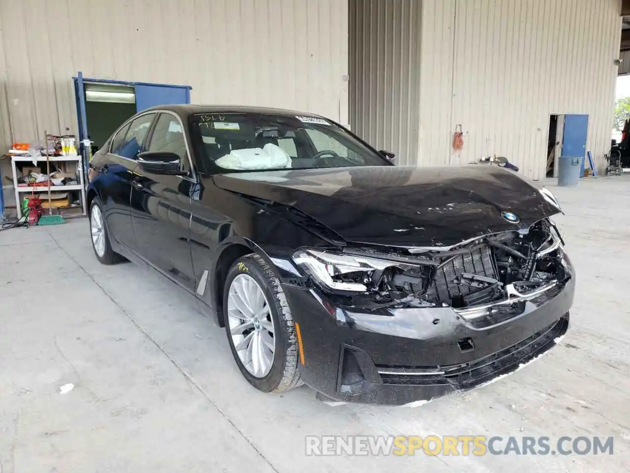 1 Photograph of a damaged car WBA53BH0XMWX25358 BMW 5 SERIES 2021