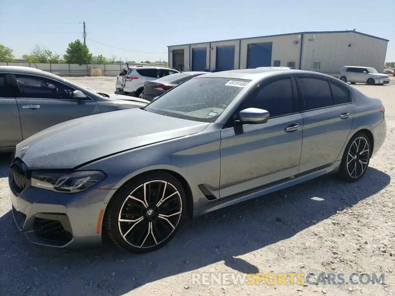 1 Photograph of a damaged car WBA53BJ00MWW99136 BMW 5 SERIES 2021