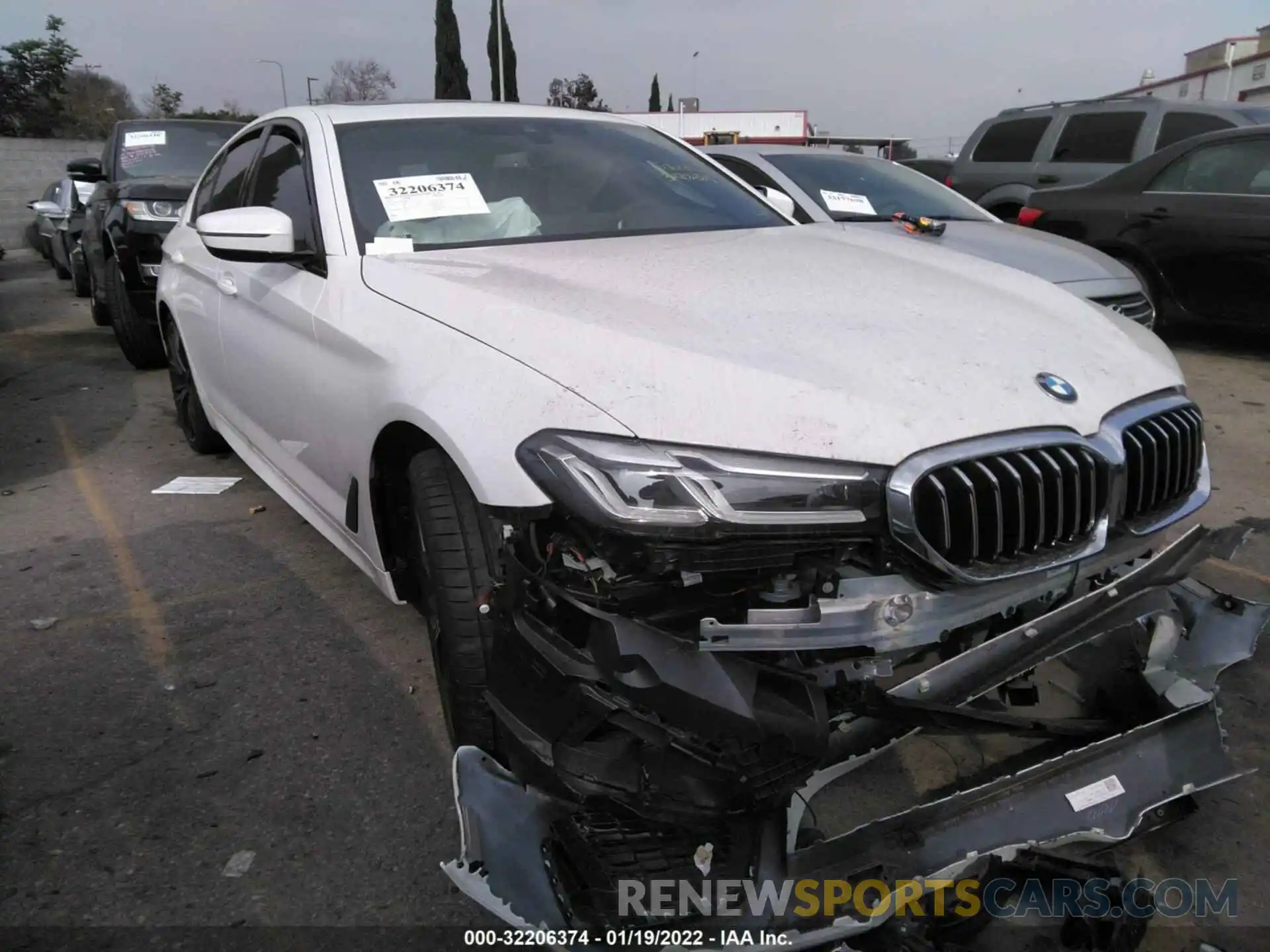 1 Photograph of a damaged car WBA53BJ01MCF31459 BMW 5 SERIES 2021