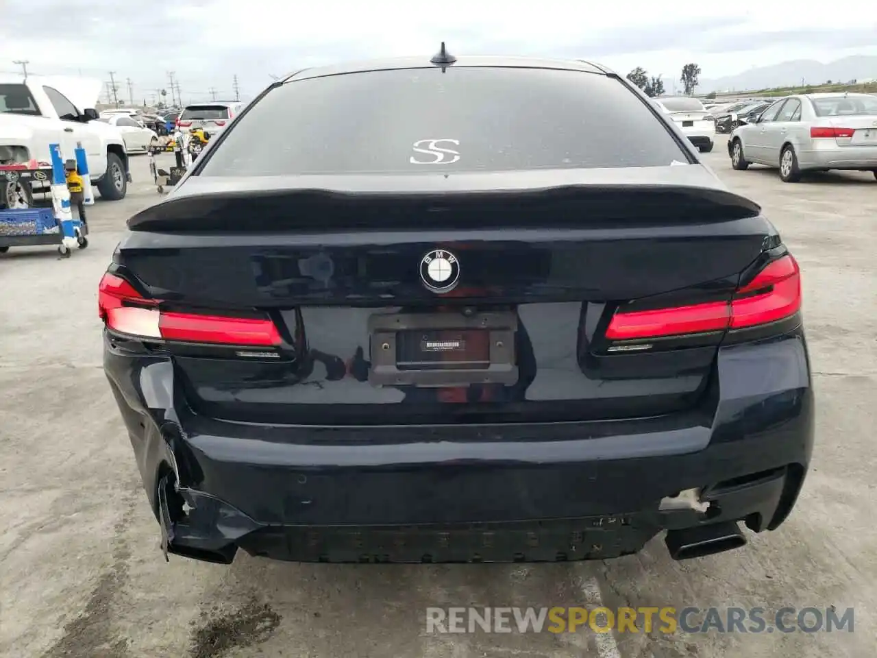 6 Photograph of a damaged car WBA53BJ02MWX29091 BMW 5 SERIES 2021