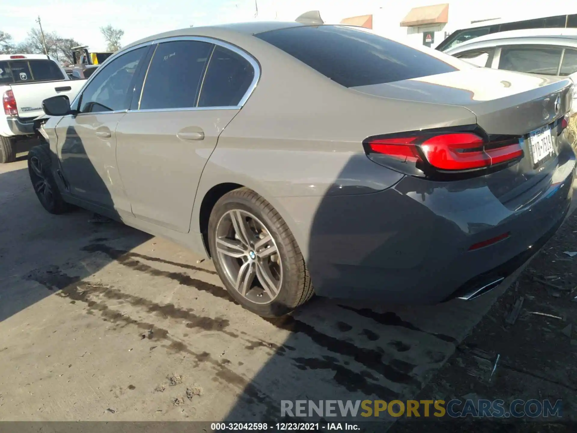 3 Photograph of a damaged car WBA53BJ03MWX28595 BMW 5 SERIES 2021