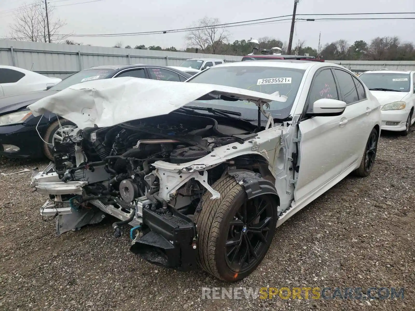 2 Фотография поврежденного автомобиля WBA53BJ04MCE77171 BMW 5 SERIES 2021