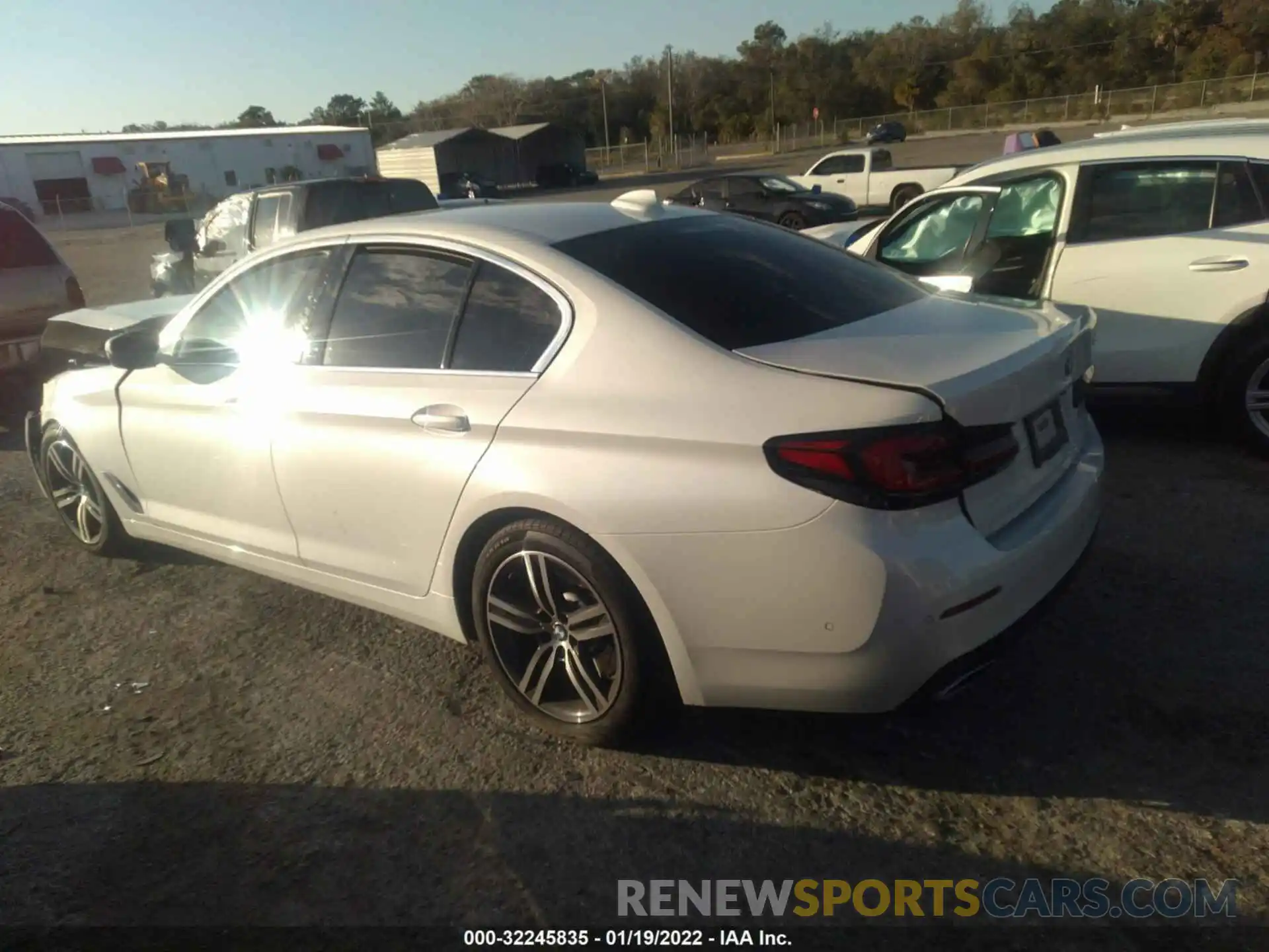 3 Photograph of a damaged car WBA53BJ08MWX28558 BMW 5 SERIES 2021