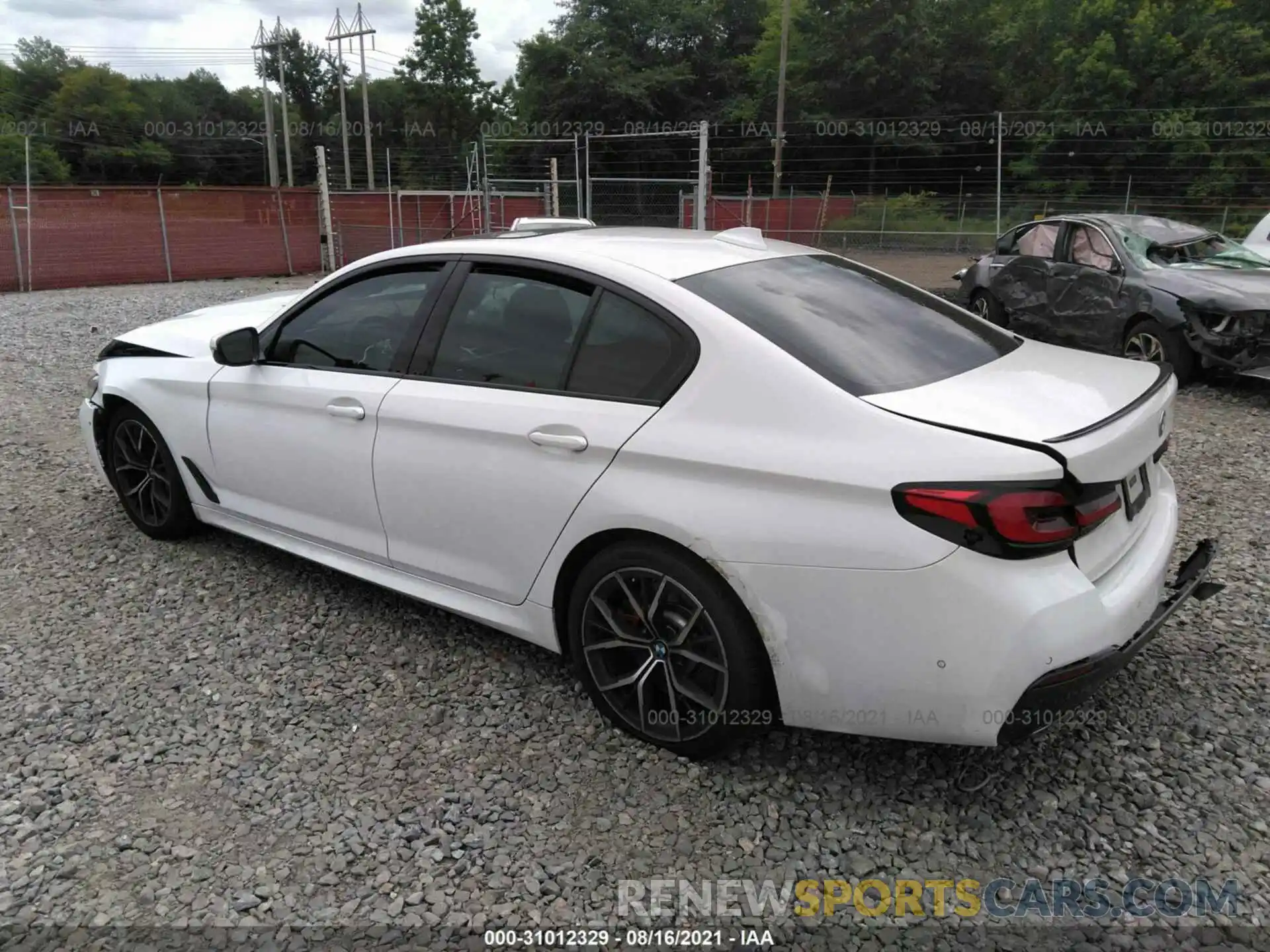 3 Photograph of a damaged car WBA73BJ00MCF40811 BMW 5 SERIES 2021