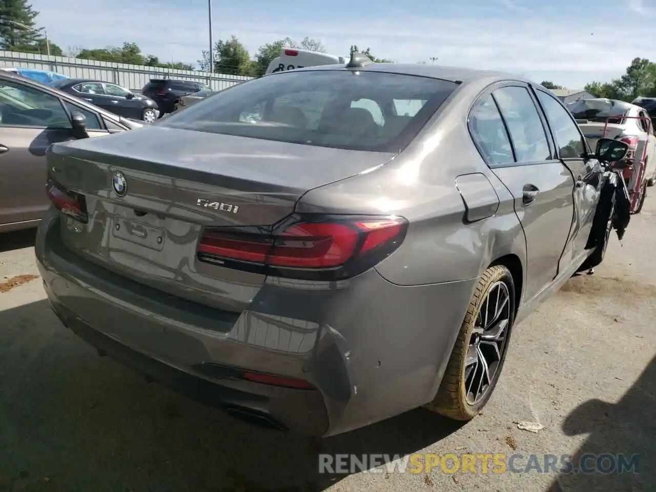 4 Photograph of a damaged car WBA73BJ00MWW89246 BMW 5 SERIES 2021